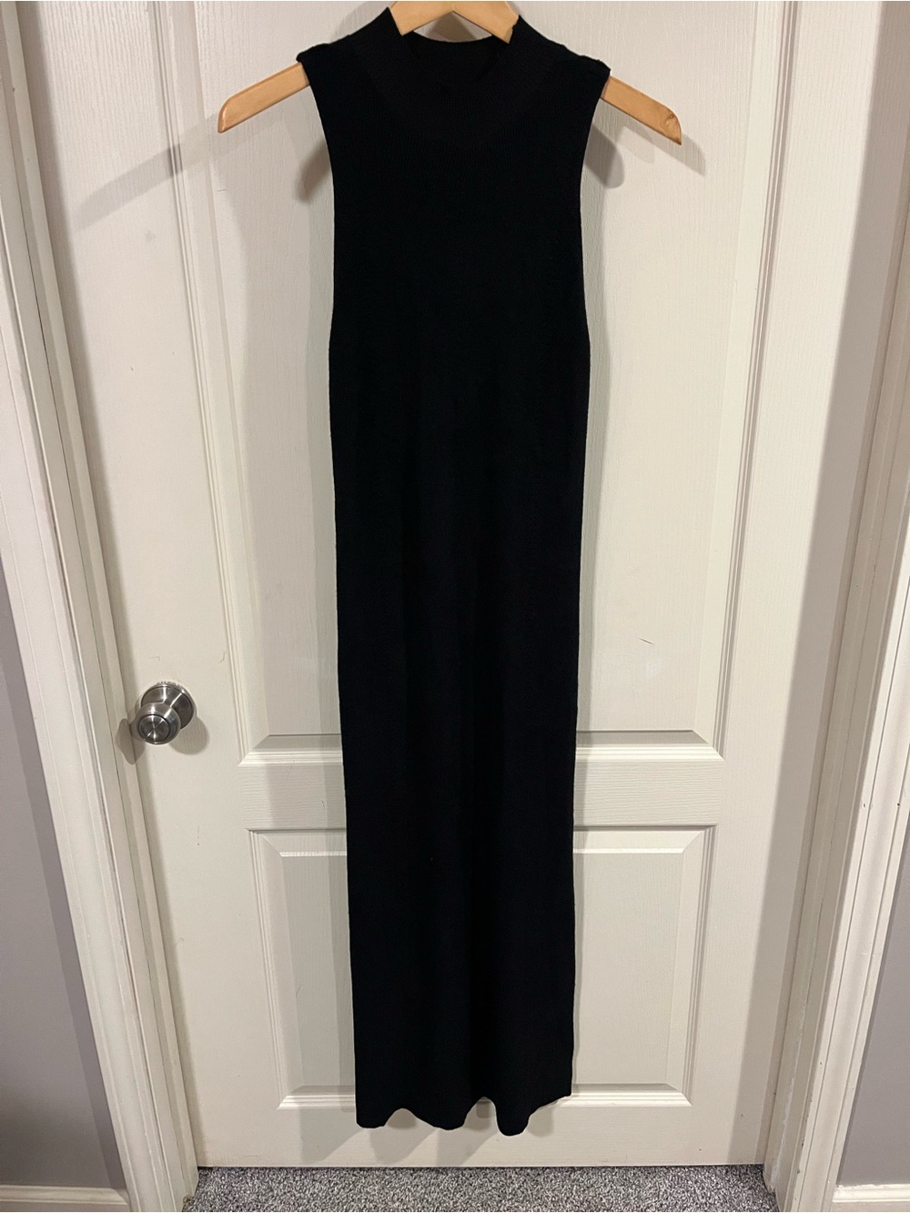 Freshman 1996 Sleeveless Black Maxi Knit Dress - Picture 2 of 8
